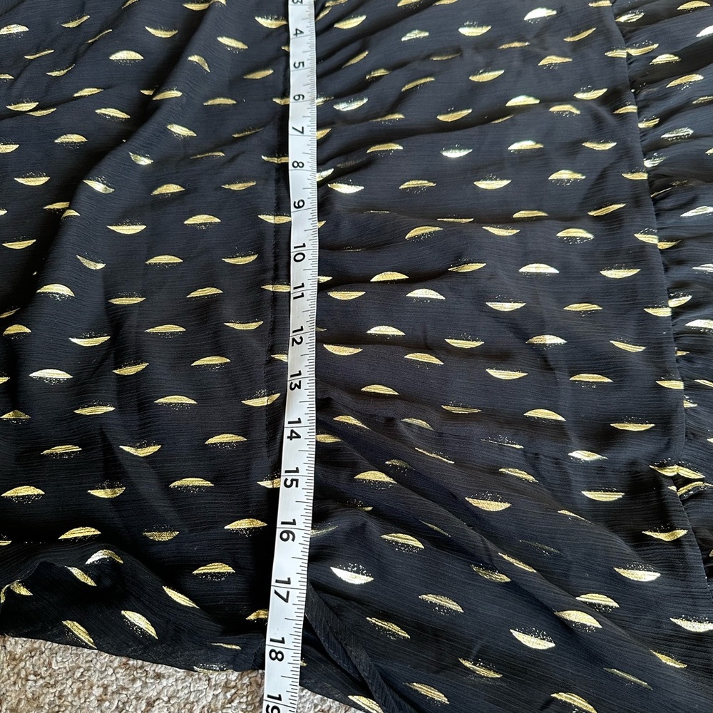 Black with golden lines cocktail nwtM Black and Gold Maxi Dress